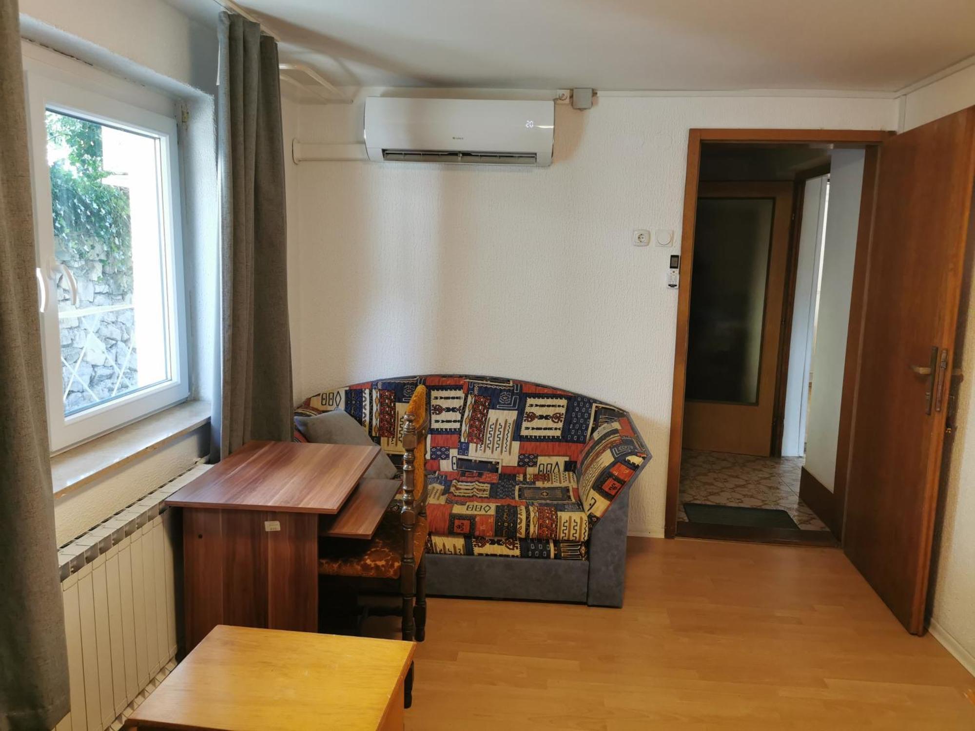 Na Kopitarjevi Hotell Laško Exteriör bild
